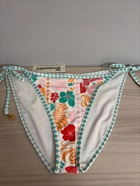 No Boundaries New!Floral Tie-Side Bikini Bottoms - Multicolor size L